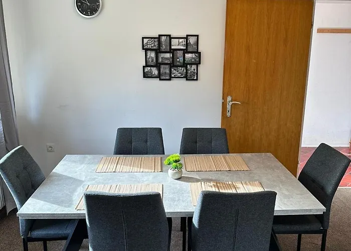 Lejlighed Monteurwohnung